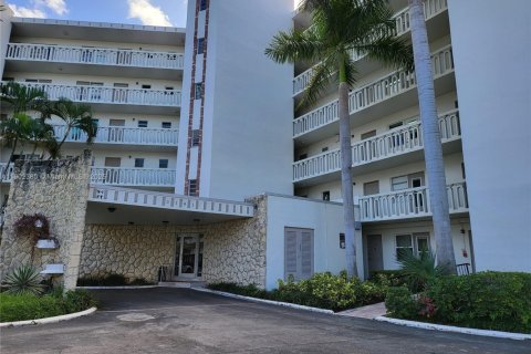 Condo à Hallandale Beach, Floride, 1 chambre  № 2015365