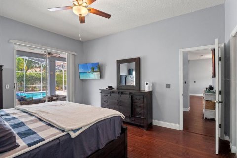 House in Winter Park, Florida 4 bedrooms, 211.35 sq.m. № 2227379 - photo 24