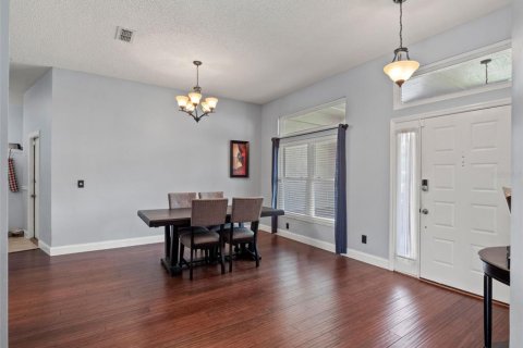 House in Winter Park, Florida 4 bedrooms, 211.35 sq.m. № 2227379 - photo 4