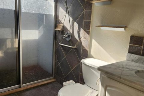 Casa en alquiler en Sarasota, Florida, 2 dormitorios, 86.96 m2 № 2230907 - foto 13