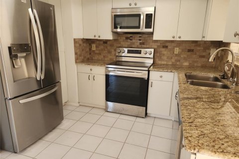 Casa en alquiler en Sarasota, Florida, 2 dormitorios, 86.96 m2 № 2230907 - foto 5