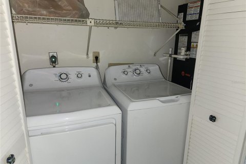 Casa en alquiler en Sarasota, Florida, 2 dormitorios, 86.96 m2 № 2230907 - foto 17