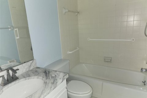 Casa en alquiler en Sarasota, Florida, 2 dormitorios, 86.96 m2 № 2230907 - foto 16