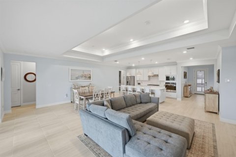 Casa en venta en Port St. Lucie, Florida, 4 dormitorios, 216.56 m2 № 2078348 - foto 13