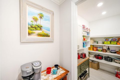 Casa en venta en Port St. Lucie, Florida, 4 dormitorios, 216.56 m2 № 2078348 - foto 21