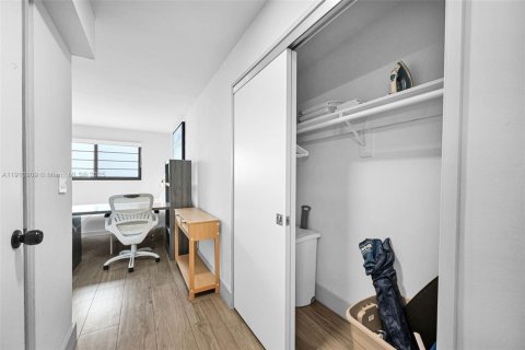 Copropriété à vendre à Miami Beach, Floride: 1 chambre, 62.15 m2 № 1969245 - photo 12
