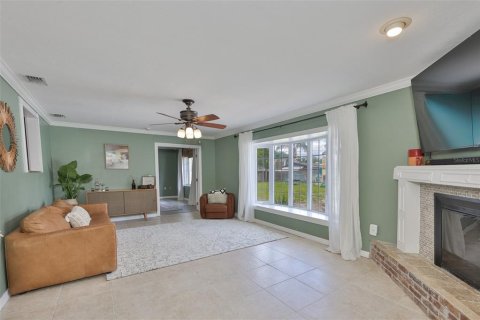 Casa en venta en Brandon, Florida, 4 dormitorios, 204.2 m2 № 2097738 - foto 14