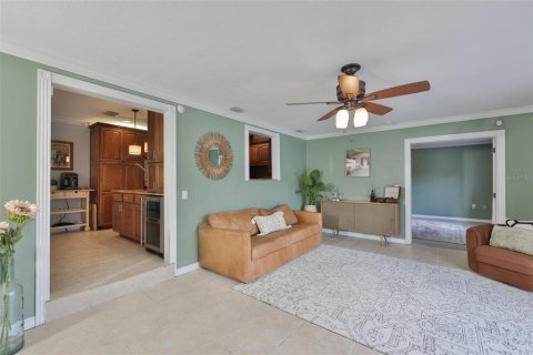 Casa en venta en Brandon, Florida, 4 dormitorios, 204.2 m2 № 2097738 - foto 17