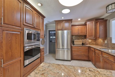 Casa en venta en Brandon, Florida, 4 dormitorios, 204.2 m2 № 2097738 - foto 8