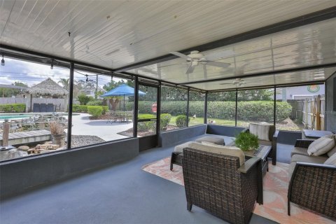 Casa en venta en Brandon, Florida, 4 dormitorios, 204.2 m2 № 2097738 - foto 18
