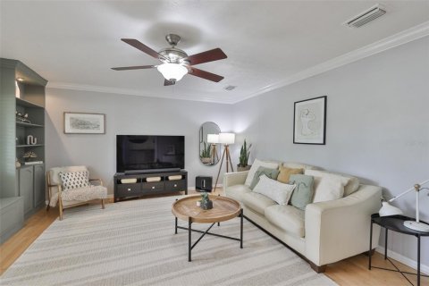 Casa en venta en Brandon, Florida, 4 dormitorios, 204.2 m2 № 2097738 - foto 3