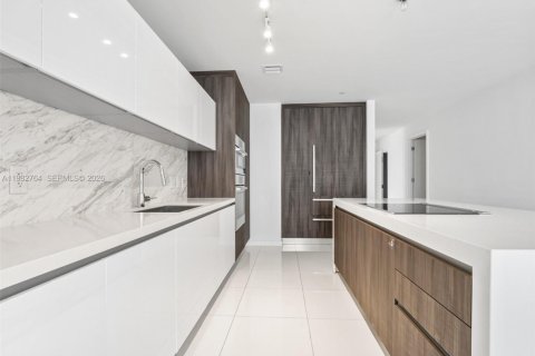 Copropriété à vendre à Miami, Floride: 3 chambres, 204.76 m2 № 2177668 - photo 16
