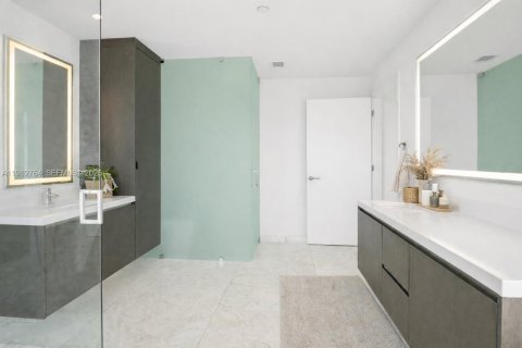Copropriété à vendre à Miami, Floride: 3 chambres, 204.76 m2 № 2177668 - photo 5