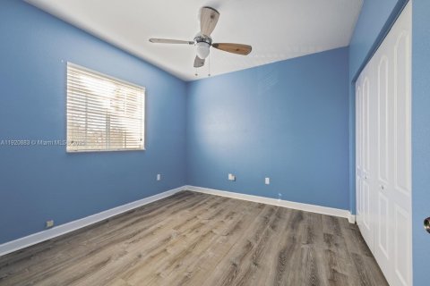 Adosado en alquiler en Cutler Bay, Florida, 3 dormitorios, 144.93 m2 № 1975488 - foto 19