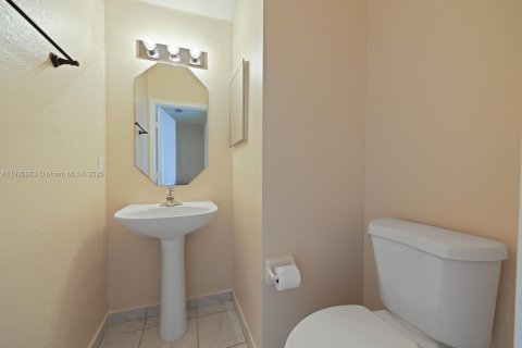Adosado en alquiler en Cutler Bay, Florida, 3 dormitorios, 144.93 m2 № 1975488 - foto 9