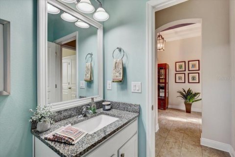 House in Apollo Beach, Florida 4 bedrooms, 294.59 sq.m. № 2222881 - photo 25