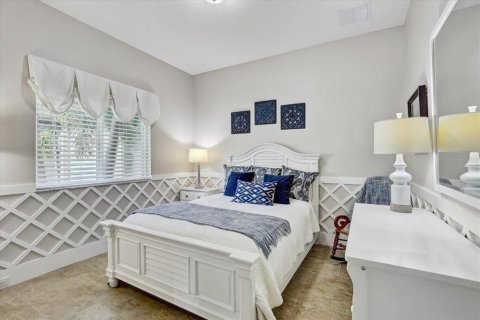 House in Apollo Beach, Florida 4 bedrooms, 294.59 sq.m. № 2222881 - photo 23