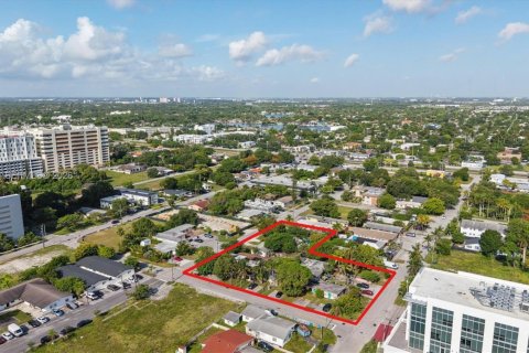 Immobilier commercial à vendre à Hallandale Beach, Floride № 2242682 - photo 11