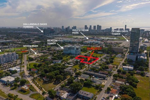 Immobilier commercial à vendre à Hallandale Beach, Floride № 2242682 - photo 17