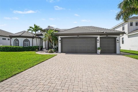 Casa en venta en Cape Coral, Florida, 3 dormitorios, 236.99 m2 № 2419187 - foto 5