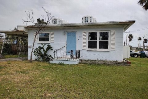Commercial property in Daytona Beach, Florida 168.99 sq.m. № 1521555 - photo 3