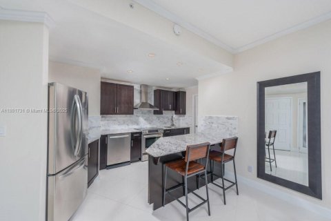 Copropriété à louer à Miami Beach, Floride: 2 chambres, 107.77 m2 № 1931807 - photo 3