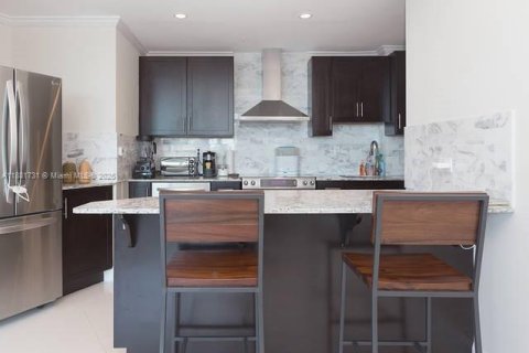 Copropriété à louer à Miami Beach, Floride: 2 chambres, 107.77 m2 № 1931807 - photo 4