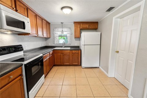 Villa ou maison à vendre à Lakeland, Floride: 3 chambres, 82.13 m2 № 2151615 - photo 4