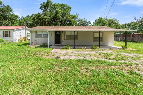 House in Lakeland, Florida 3 bedrooms, 82.13 sq.m. № 2151615