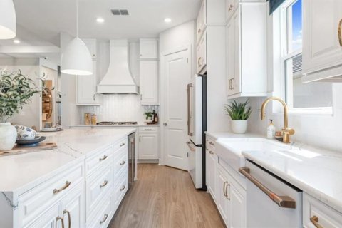 Villa ou maison à vendre à Sarasota, Floride: 3 chambres, 214.23 m2 № 2306817 - photo 6