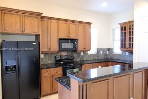 Adosado en alquiler en Coral Springs, Florida, 3 dormitorios, 196.77 m2 № 1924097 - foto 5