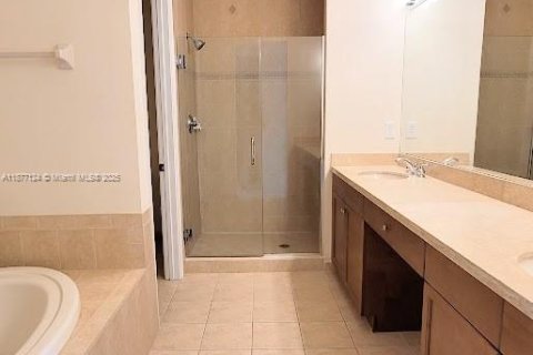 Adosado en alquiler en Coral Springs, Florida, 3 dormitorios, 196.77 m2 № 1924097 - foto 29