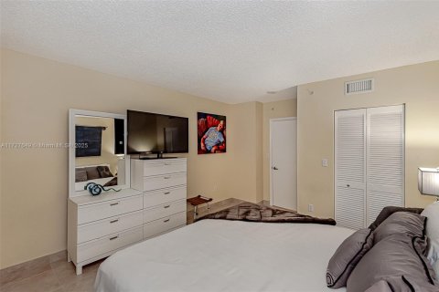 Copropriété à louer à Miami Beach, Floride: 2 chambres, 109.62 m2 № 1862041 - photo 10