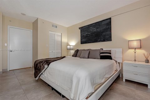 Copropriété à louer à Miami Beach, Floride: 2 chambres, 109.62 m2 № 1862041 - photo 9