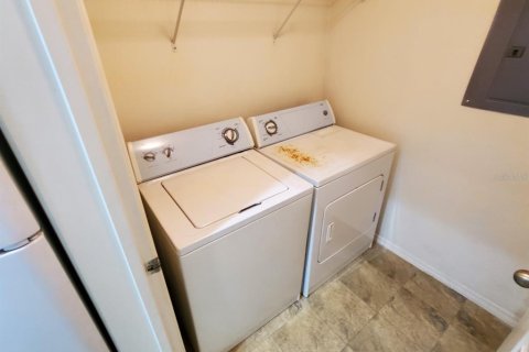 Condominio en alquiler en Zephyrhills, Florida, 3 dormitorios, 101.91 m2 № 2230357 - foto 10