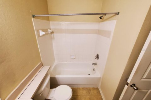 Condominio en alquiler en Zephyrhills, Florida, 3 dormitorios, 101.91 m2 № 2230357 - foto 23