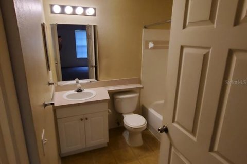 Condominio en alquiler en Zephyrhills, Florida, 3 dormitorios, 101.91 m2 № 2230357 - foto 22