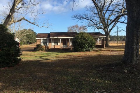 House in Live Oak, Florida 3 bedrooms, 89.19 sq.m. № 1139763 - photo 1