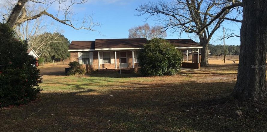 House in Live Oak, Florida 3 bedrooms, 89.19 sq.m. № 1139763
