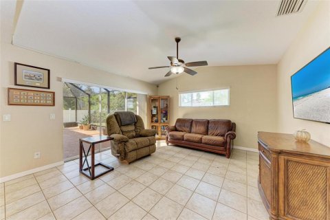 Villa ou maison à vendre à North Port, Floride: 3 chambres, 168.8 m2 № 1908236 - photo 13