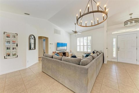 Villa ou maison à vendre à North Port, Floride: 3 chambres, 168.8 m2 № 1908236 - photo 7