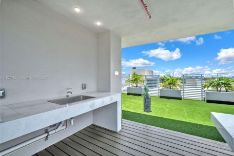 Condo in Hollywood, Florida, 1 bedroom № 1936645 - photo 20