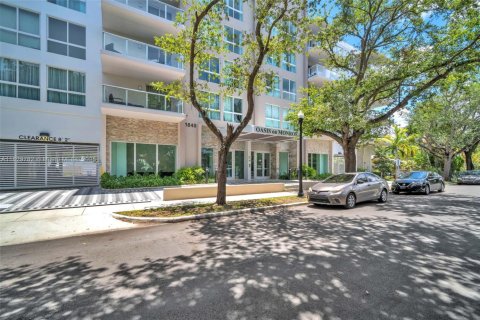 Condo in Hollywood, Florida, 1 bedroom № 1936645 - photo 4
