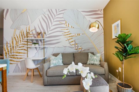 Купить кондоминиум в Майами, Флорида 44.5м2, № 1959060 - фото 2