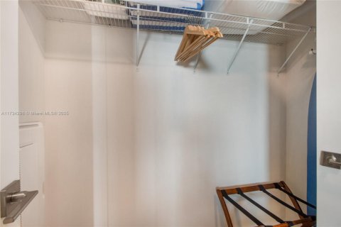 Купить кондоминиум в Майами, Флорида 44.5м2, № 1959060 - фото 6