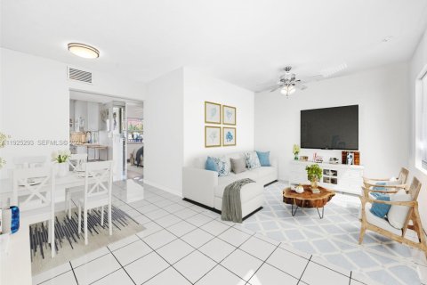 Condominio en venta en Deerfield Beach, Florida, 1 dormitorio, 65.03 m2 № 1983872 - foto 7