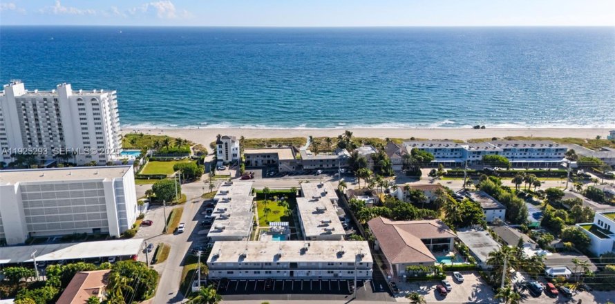 Condominio en Deerfield Beach, Florida, 1 dormitorio  № 1983872