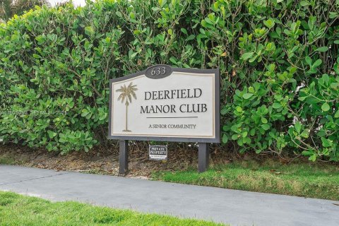 Condominio en venta en Deerfield Beach, Florida, 1 dormitorio, 65.03 m2 № 1983872 - foto 12