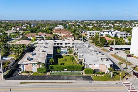 Condominio en venta en Deerfield Beach, Florida, 1 dormitorio, 65.03 m2 № 1983872 - foto 5