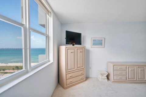 Copropriété à vendre à Miami Beach, Floride: 1 chambre, 113.81 m2 № 1965410 - photo 19